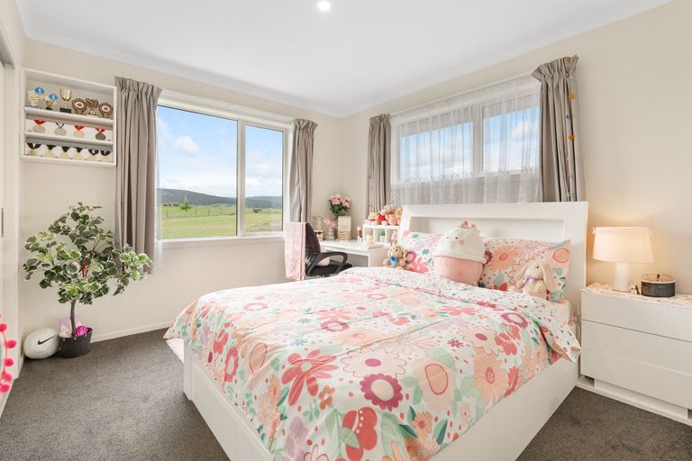 Photo of property in 247 Baker Road, Berwick Forest, Outram, 9073