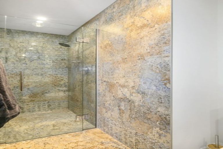 Photo of property in 123 Highgate, Roslyn, Dunedin, 9010