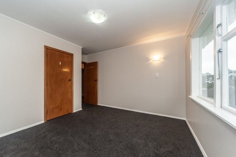 Photo of property in 54 Glenmore Street, Northland, Wellington, 6012