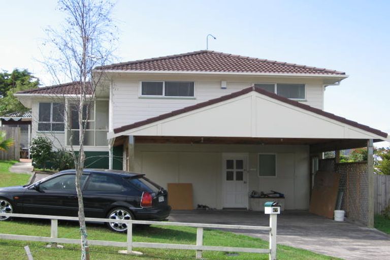 Photo of property in 67 Rosewarne Crescent, Glendene, Auckland, 0602