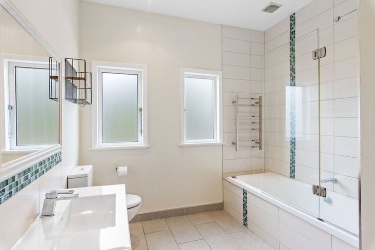 Photo of property in 50 Hollis Road, Paraparaumu Beach, Paraparaumu, 5032