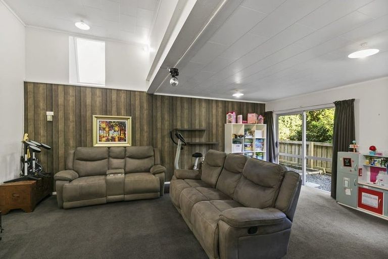 Photo of property in 23a Coates Street, Tawa, Wellington, 5028