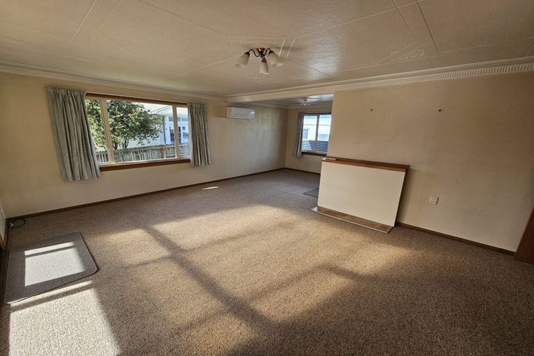 Photo of property in 1 Dalmeny Street, Oamaru North, Oamaru, 9400