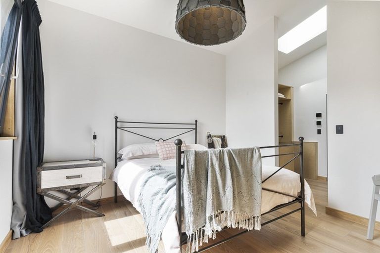 Photo of property in 6 Soudley Court, Jacks Point, Queenstown, 9371