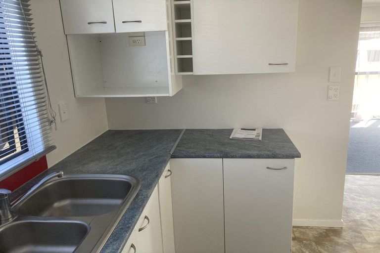 Photo of property in 115 Vipond Road, Stanmore Bay, Whangaparaoa, 0932