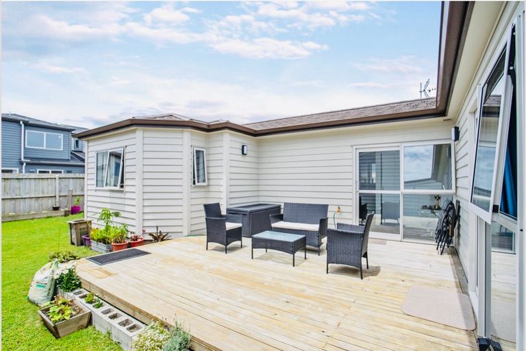 Photo of property in 7 Aruna Place, Favona, Auckland, 2024