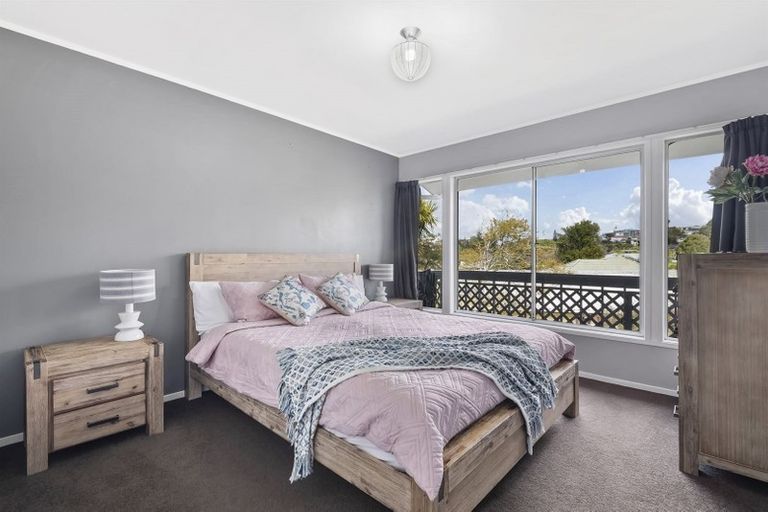 Photo of property in 1/57a Hogans Road, Glenfield, Auckland, 0629