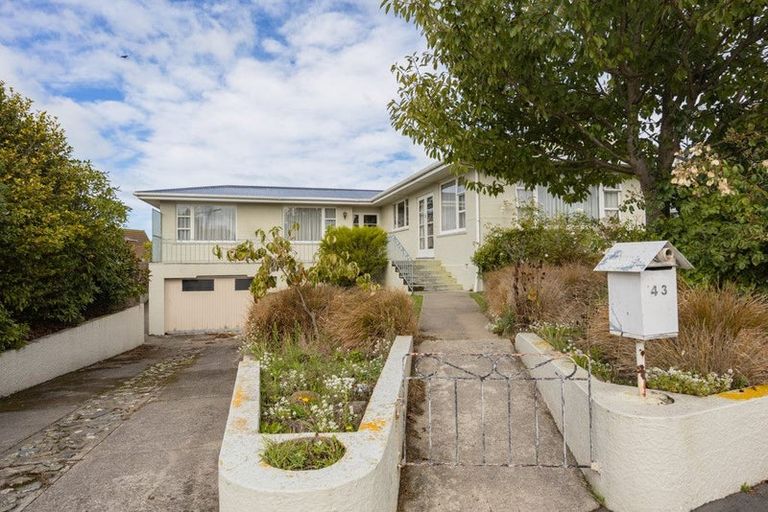 Photo of property in 43 Stuart Street, Holmes Hill, Oamaru, 9401