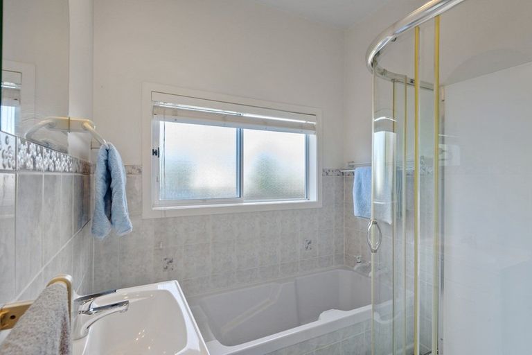 Photo of property in 94 Windermere Road, Papanui, Christchurch, 8053