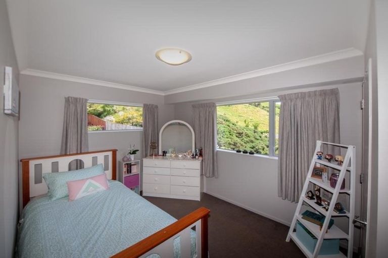 Photo of property in 50a Erlestoke Crescent, Churton Park, Wellington, 6037