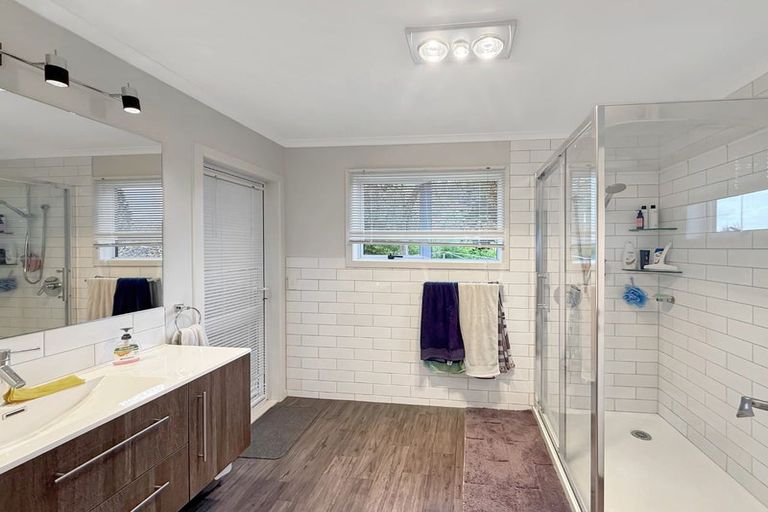 Photo of property in 38 Invergarry Road, Hilltop, Taupo, 3330