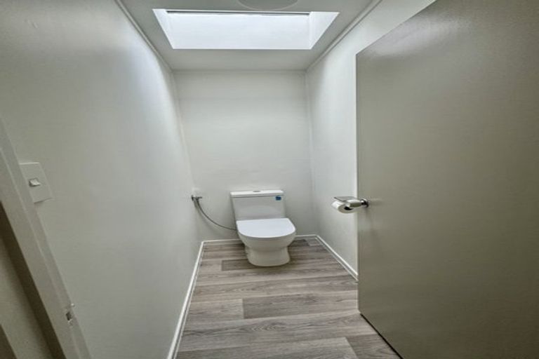 Photo of property in 2/74 Sunnybrae Road, Hillcrest, Auckland, 0627