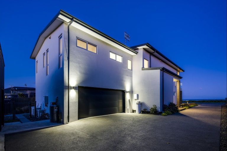 Photo of property in 138 North Shore Road, Eskdale, Napier, 4182