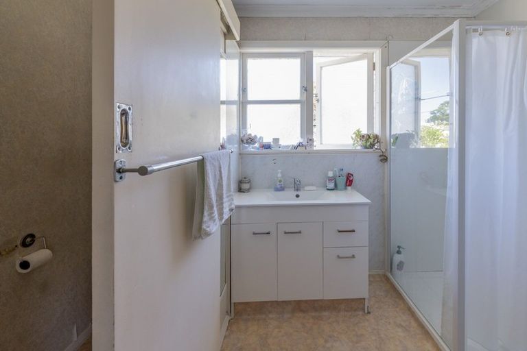 Photo of property in 147 Queen Street West, Levin, 5510