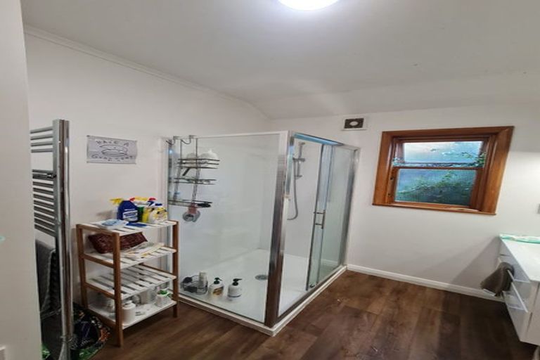 Photo of property in 93 Karori Road, Karori, Wellington, 6012