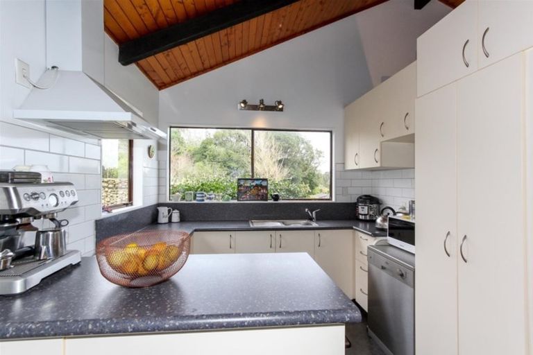 Photo of property in 121 Poplar Grove, Whalers Gate, New Plymouth, 4310