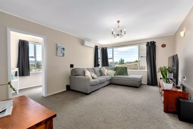 Photo of property in 96 Hampshire Street, Cannons Creek, Porirua, 5024