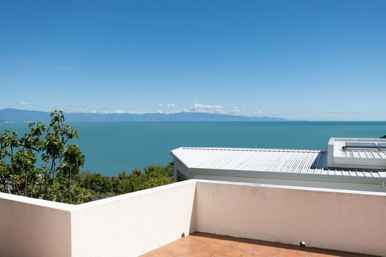 Photo of property in 47 The Cliffs, Britannia Heights, Nelson, 7010