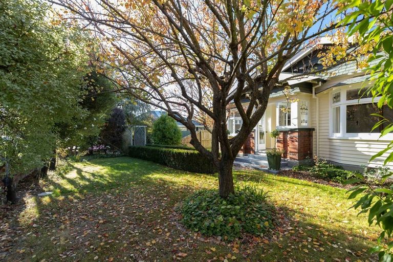 Photo of property in 1/64 Somerfield Street, Somerfield, Christchurch, 8024