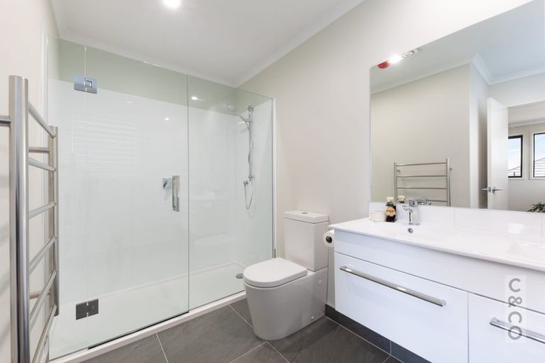 Photo of property in 17 Pitoitoi Drive, Riverhead, 0820