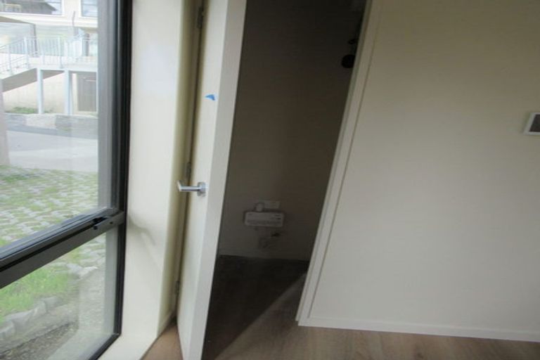 Photo of property in 2 Nikau Street, New Lynn, Auckland, 0600