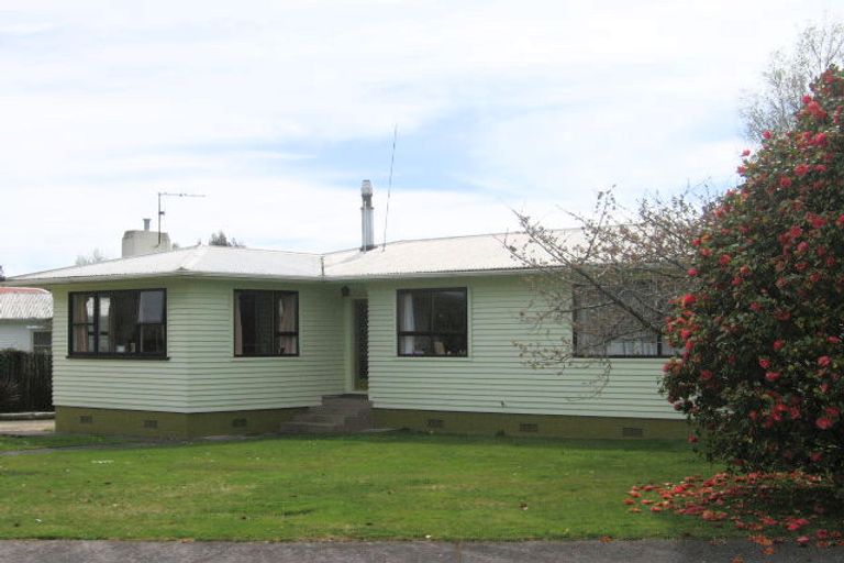 Photo of property in 2 Delphi Place, Sunnybrook, Rotorua, 3015