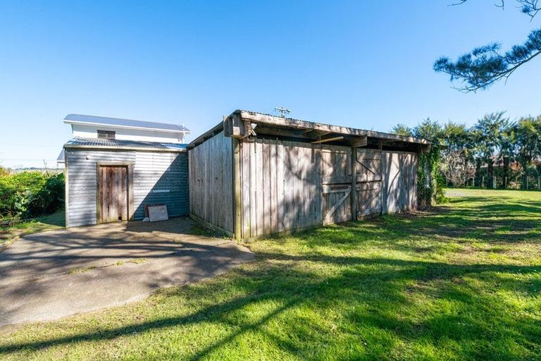 Photo of property in 42 Rimmer Road, Helensville, 0875