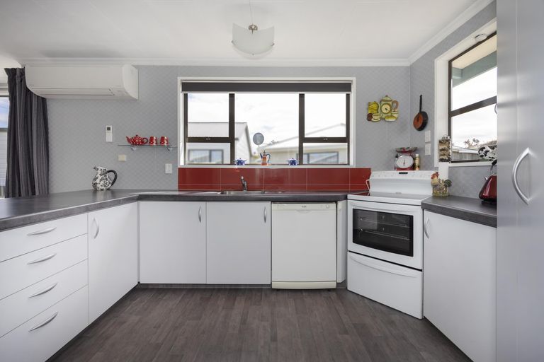 Photo of property in 8 Airedale Road, Weston, Oamaru, 9401