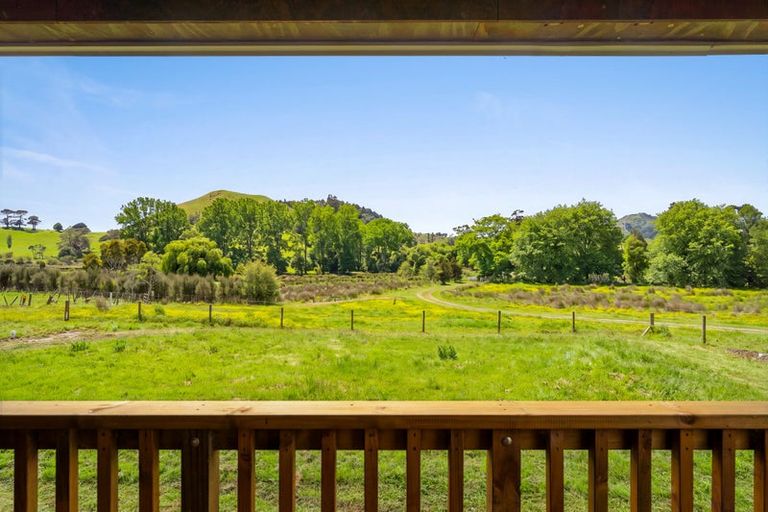 Photo of property in 16 Guy Road, Kaipara Flats, Warkworth, 0981
