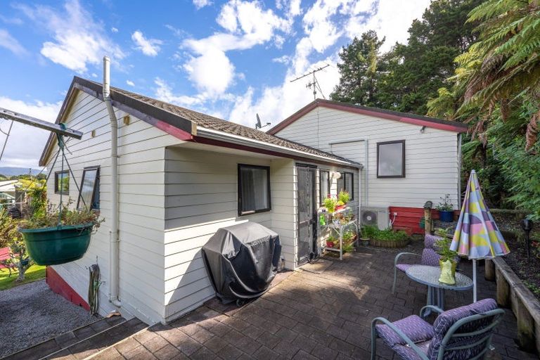 Photo of property in 128 Rahui Road, Otaki, 5512