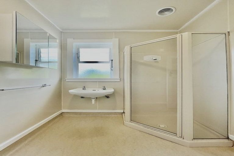 Photo of property in 45a-b Rawhiti Terrace, Kelburn, Wellington, 6012