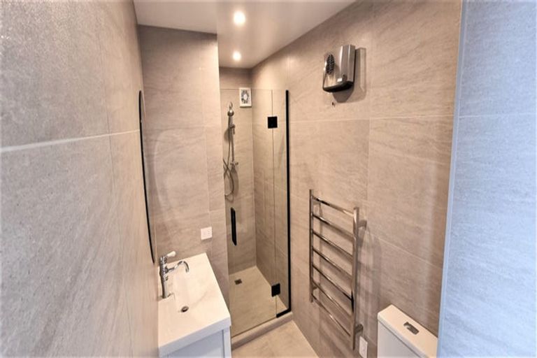 Photo of property in 2/13 Moa Place, Christchurch Central, Christchurch, 8013