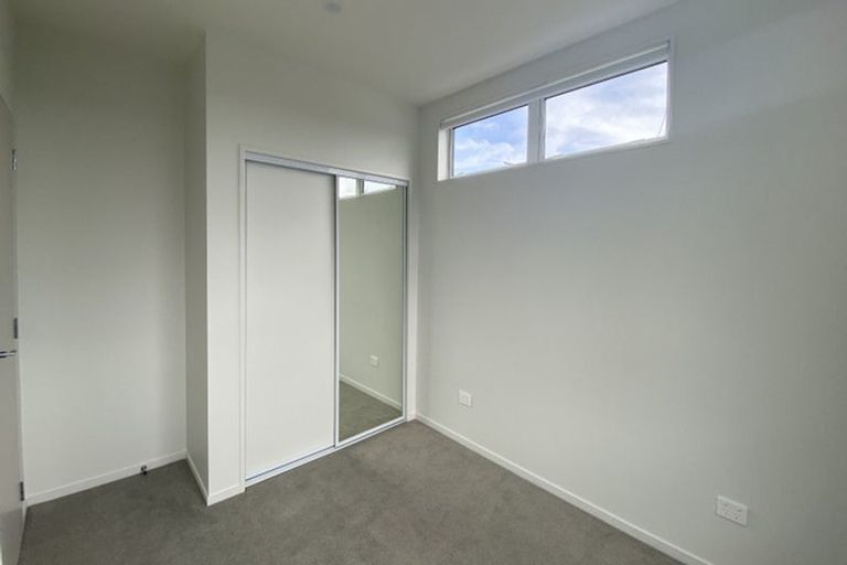 Photo of property in 14/2 Moor Avenue, Te Atatu Peninsula, Auckland, 0610