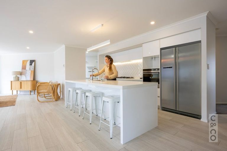 Photo of property in 19 Riverhead Point Drive, Riverhead, 0820