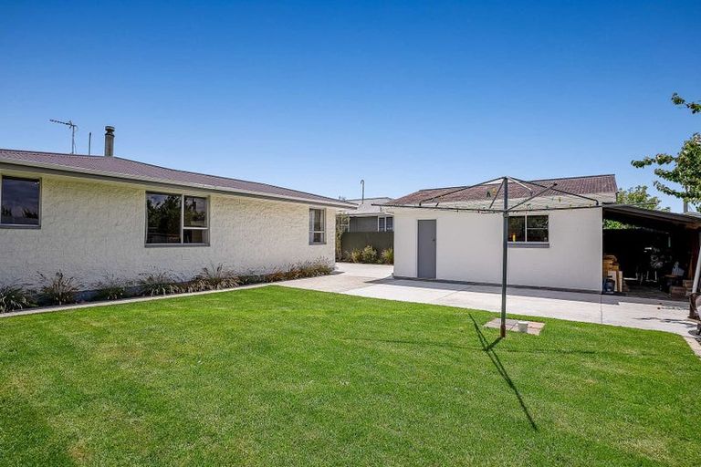 Photo of property in 76 Bush Street, Rangiora, 7400