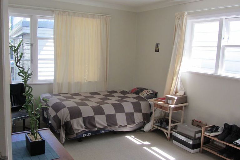 Photo of property in 45 Queen Street, Mount Victoria, Wellington, 6011