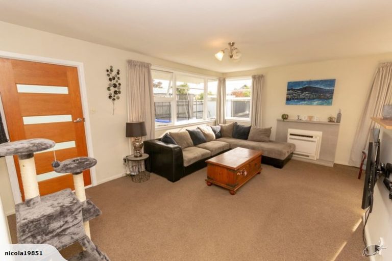 Photo of property in 24 Charles Street, Rangiora, 7400