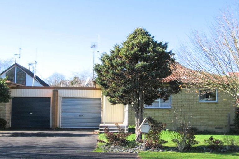 Photo of property in 1 Camden Place, Pukete, Hamilton, 3200