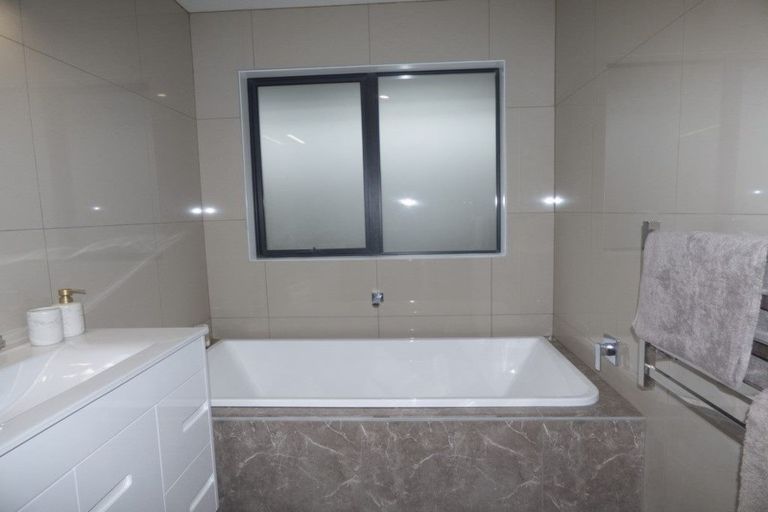 Photo of property in 4 Ellesmere Avenue, Bell Block, New Plymouth, 4312