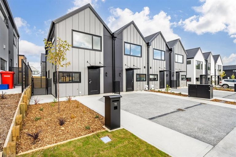 Photo of property in 11 Doug Jensen Street, Wallaceville, Upper Hutt, 5018