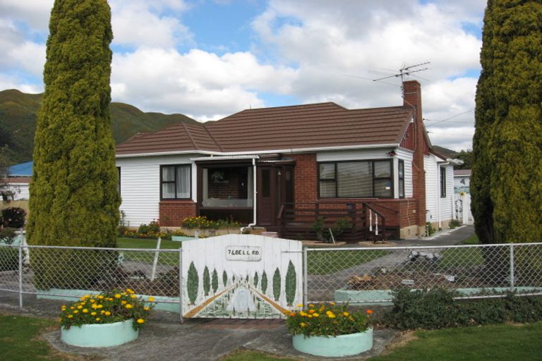 Photo of property in 74 Bell Road, Waiwhetu, Lower Hutt, 5010