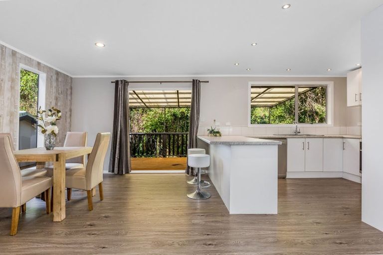 Photo of property in 92 Leinster Avenue, Raumati South, Paraparaumu, 5032