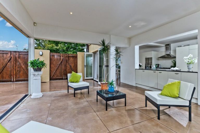 Photo of property in 1 Widdison Place, Albany, Auckland, 0632