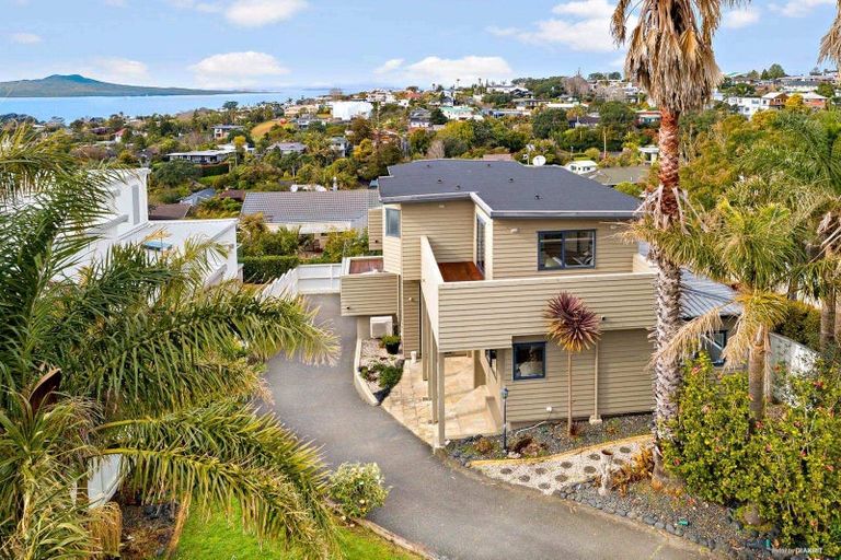 Photo of property in 41 Aberdeen Road, Castor Bay, Auckland, 0620