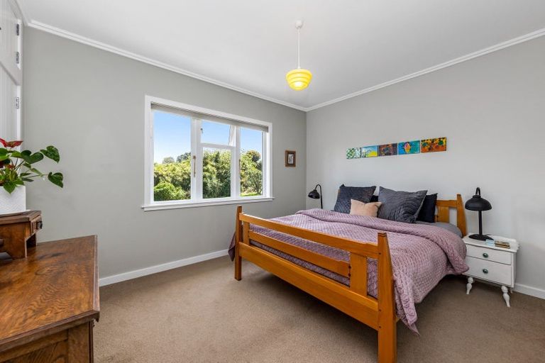 Photo of property in 71 Moa Road, Point Chevalier, Auckland, 1022