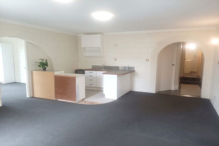 Photo of property in 14 Tatyana Place, Massey, Auckland, 0614