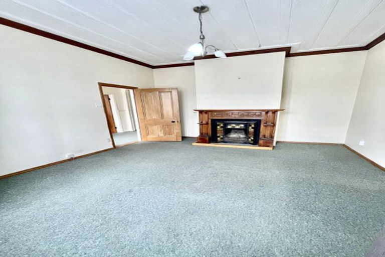 Photo of property in 93 Oxford Street, South Dunedin, Dunedin, 9012