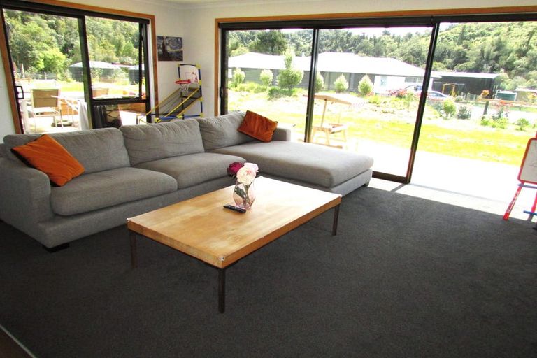 Photo of property in 7 Aorangi Drive, Greymouth, 7805