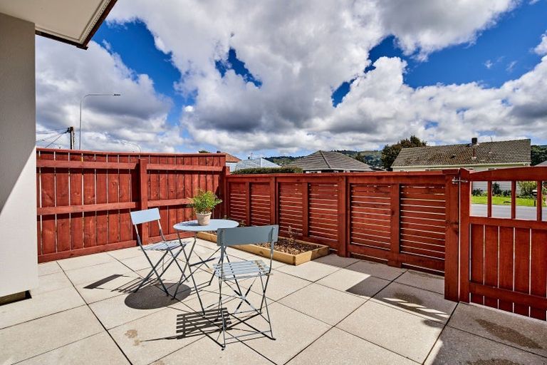 Photo of property in 2/892 High Street, Avalon, Lower Hutt, 5011