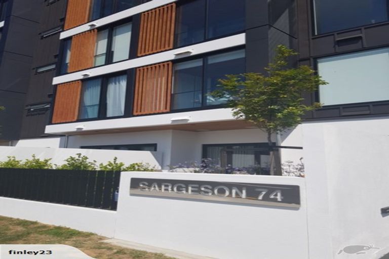 Photo of property in Frank Sargeson Apts, 404/74 Anzac Street, Takapuna, Auckland, 0622